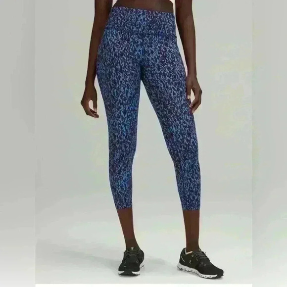 Lululemon Fast and Free High Rise Running Tight II 25” Size 4 - Picture 7 of 8